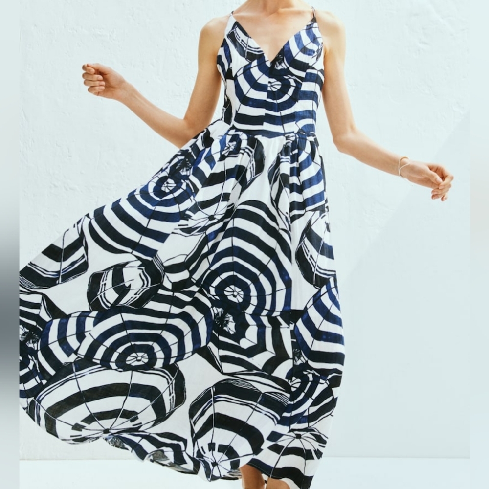 STORE CLOSING! H&M Long Strappy Dress White/navy Blue Patterned Fitted Bodice N - Picture 2 of 14